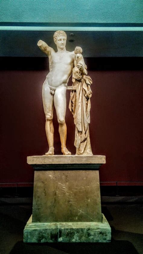 hermes van praxiteles|4th century sculpture by praxiteles.